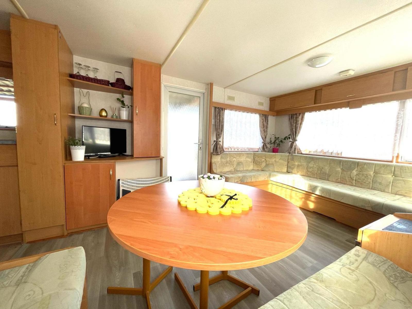 Vila Mobilheim Na Louce Vyrovice Exteriér fotografie