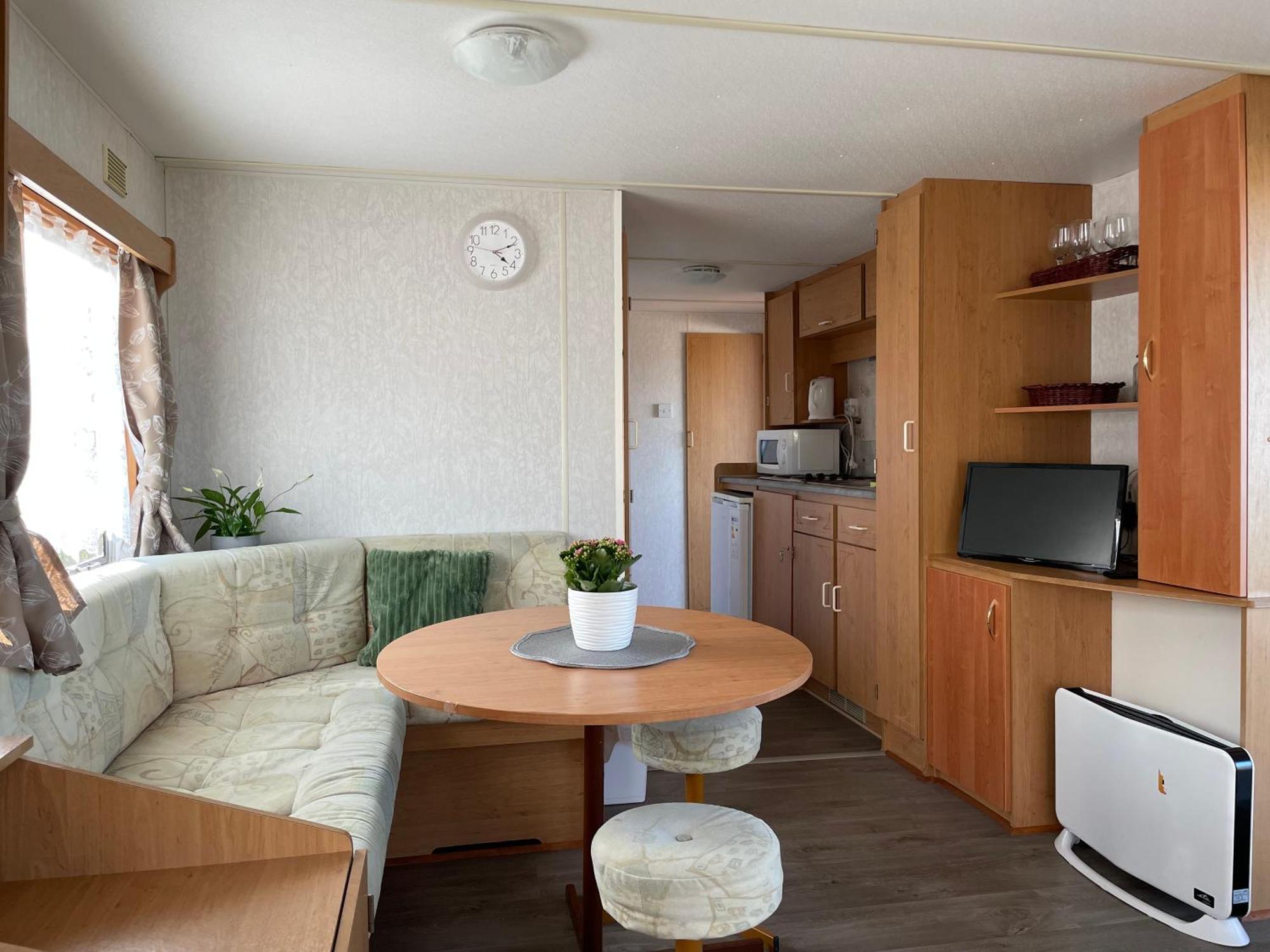 Vila Mobilheim Na Louce Vyrovice Exteriér fotografie